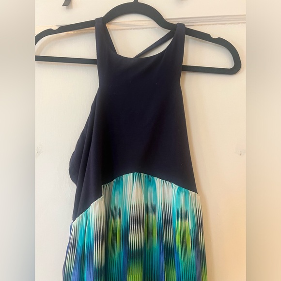 Alice and Trixie maxi dress size medium - Picture 5 of 5